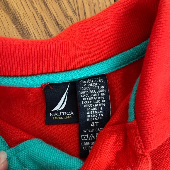 Nautica Polo short and Bermuda Kids Sz 4 slightly used - Picture 2 of 9